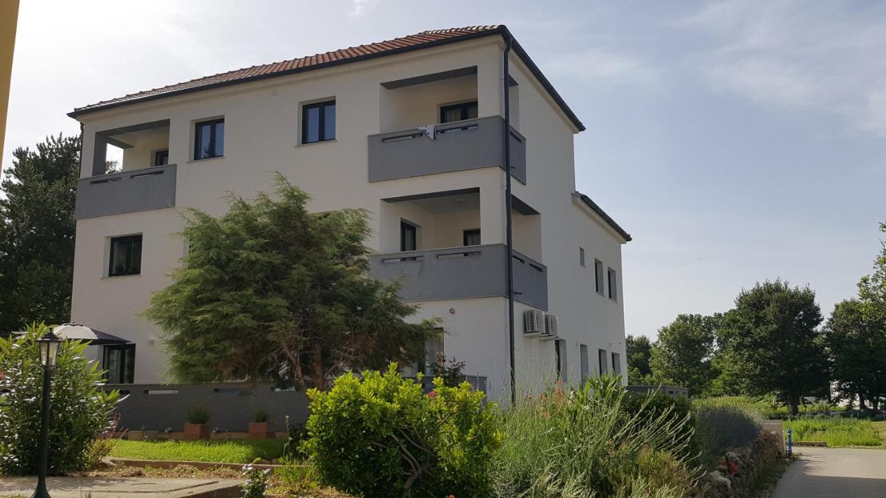 Artemis Appartamento Baška
