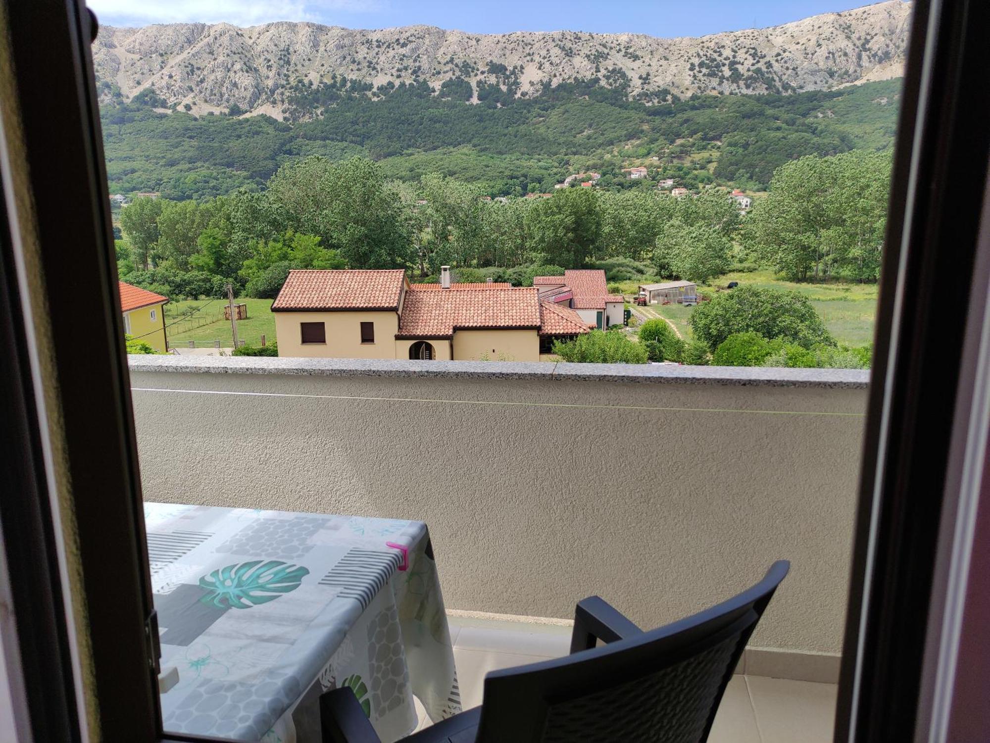 Jurandvor 7a Lovric * Baška