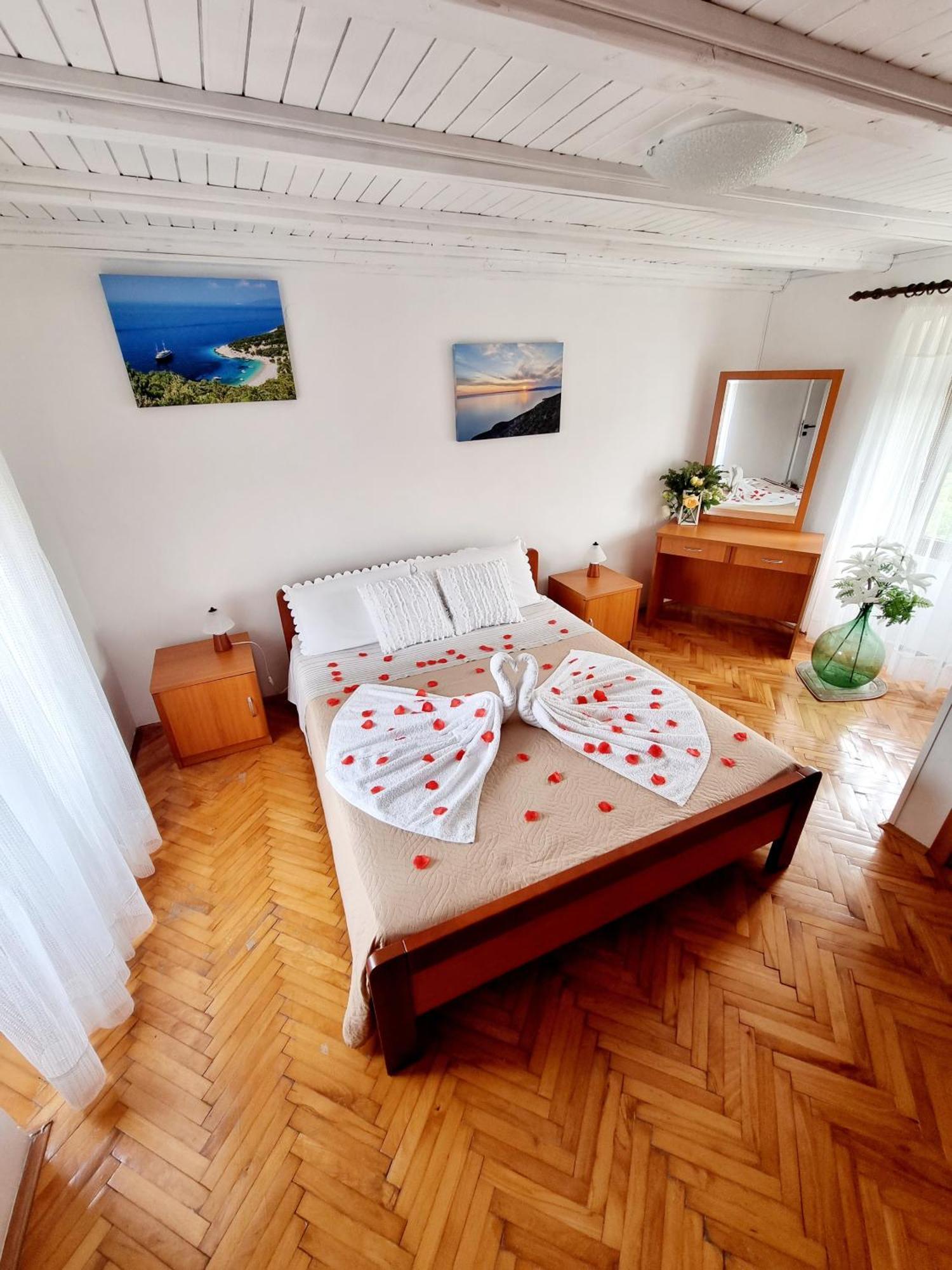 Apartment Milenko Lubenice